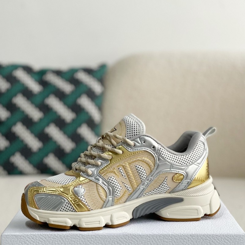 D*0r Running Sneakers