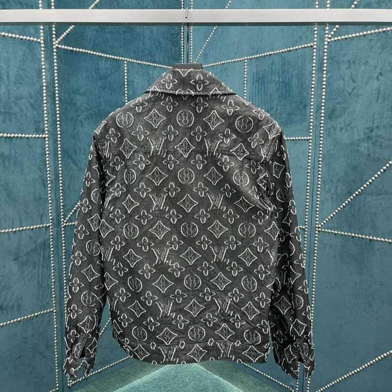 L0*is V*t0n  shirt jacket