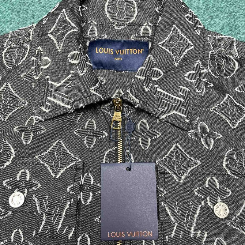 L0*is V*t0n  shirt jacket