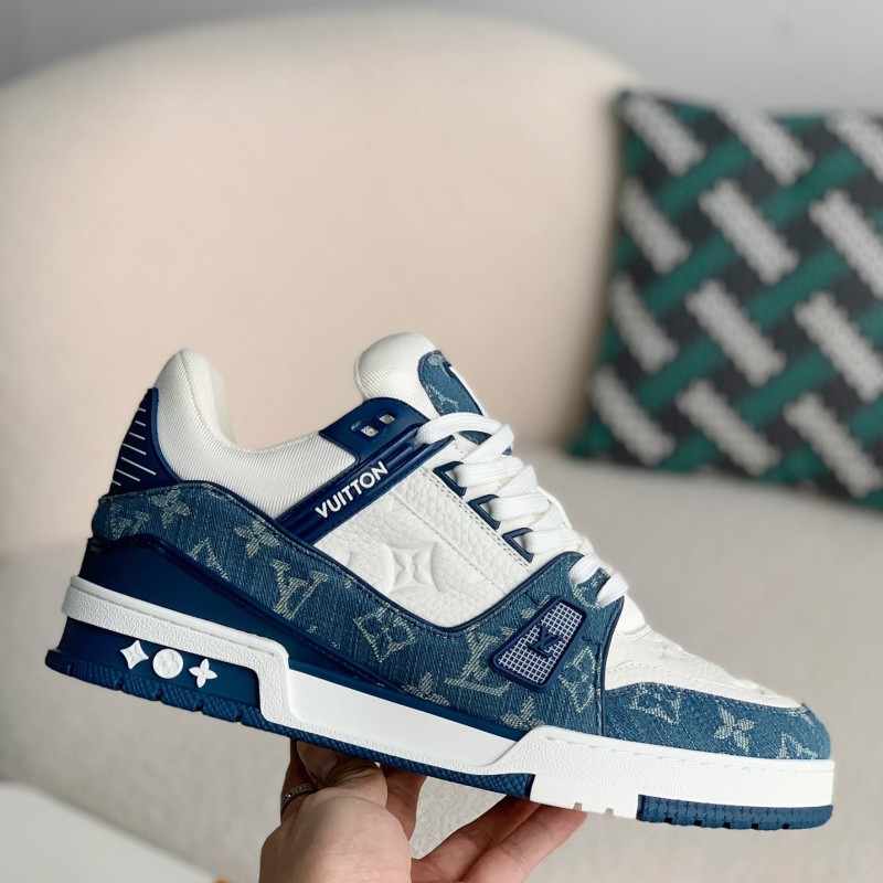L0*is V*t0n TRAINER 1A8FN8 Sneakers