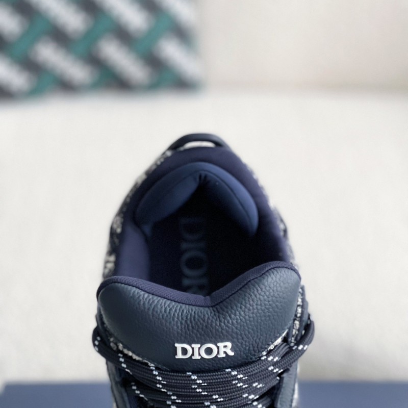 D*0r B9S Sneakers