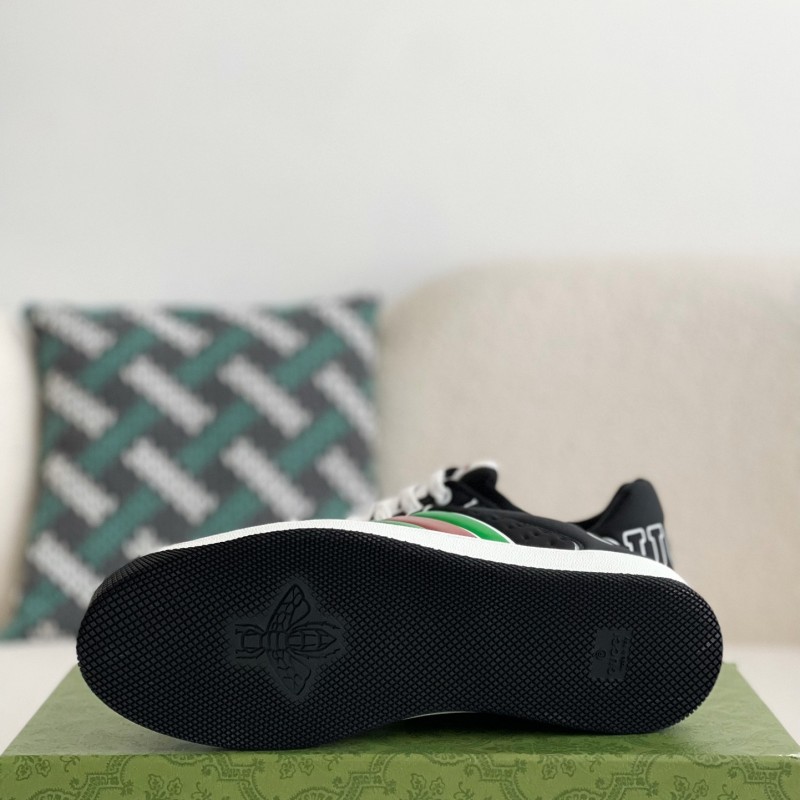 G*u*i casual sneakers