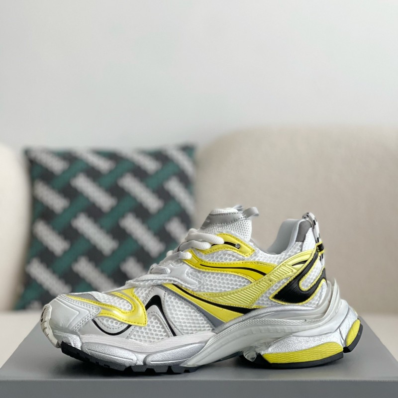 Ba*len*cia*ga Runner Sneakers