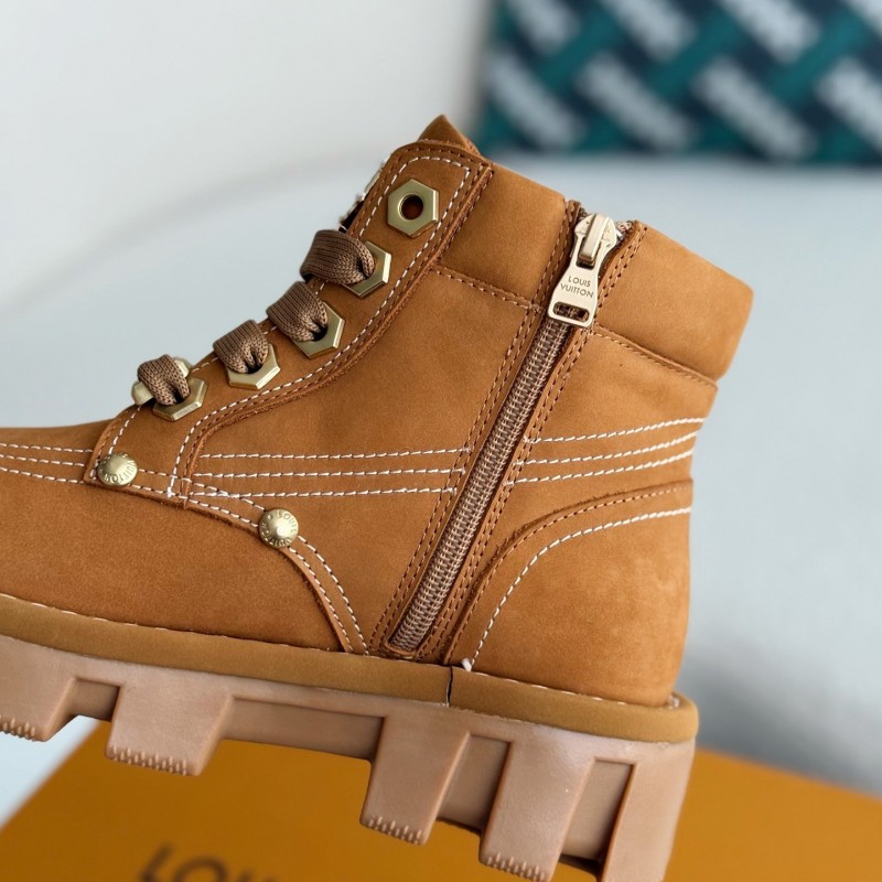 L0*is V*t0n Round toe lace-up boots