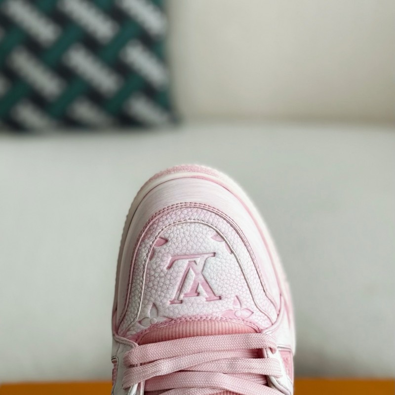 L0*is V*t0n TRAINER SNEAKERS