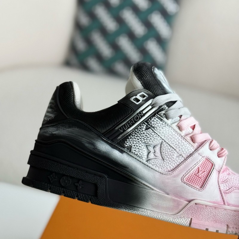 L0*is V*t0n TRAINER SNEAKERS