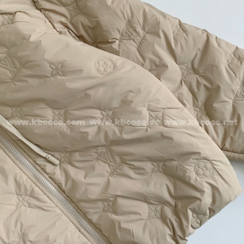 L0*is V*t0n FW24  Jacket