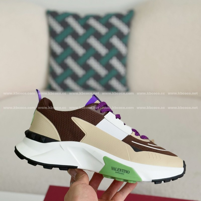 va*t*no Garavani True Act Casual Shoes