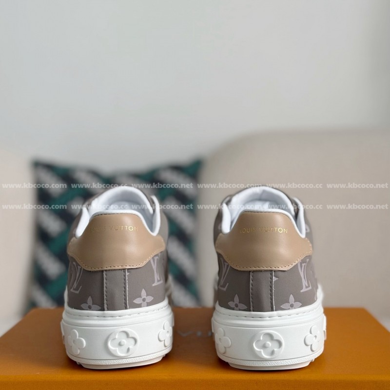 L0*is V*t0n Casual skate shoes