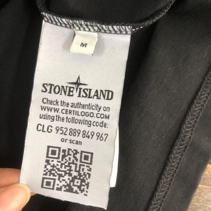 STONE ISLAND printed plug-in T-shirt