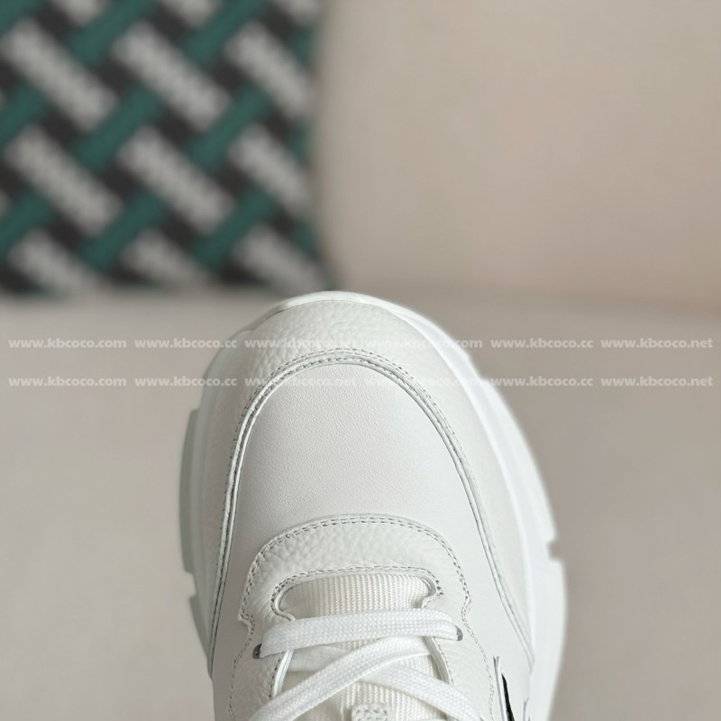 L0*is V*t0n 2025 Autumn And Winter Series Classic Leather Casual Shoes
