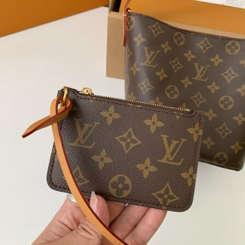 专柜当季新款 ALL IN BB 老花手袋 M12925,18*12*16cm