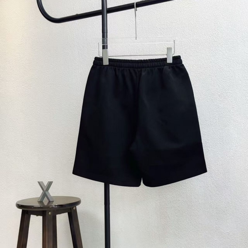 D*0r logo embroidered on the side