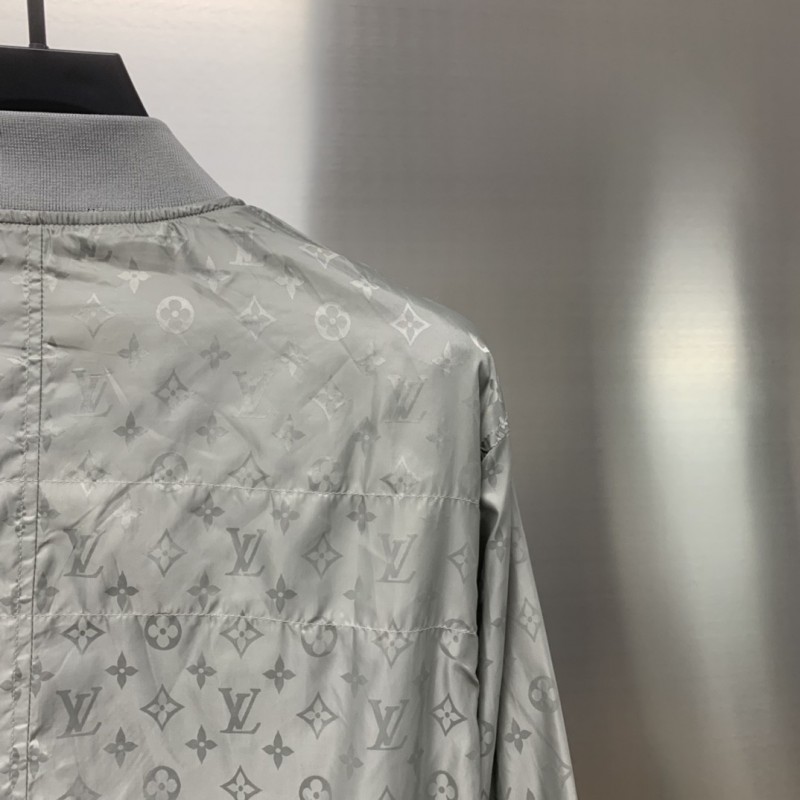 L0*is V*t0n Fully printed dark patterned floral lightweight jacket