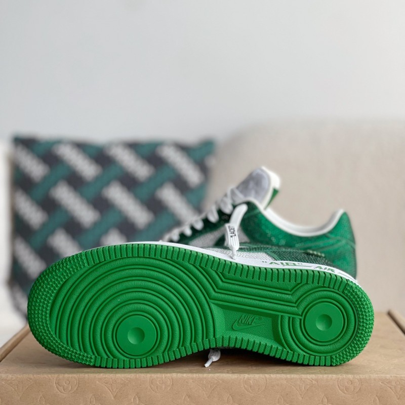 L0*is V*t0n × NIKE AIR FORCE 1 SNEAKER