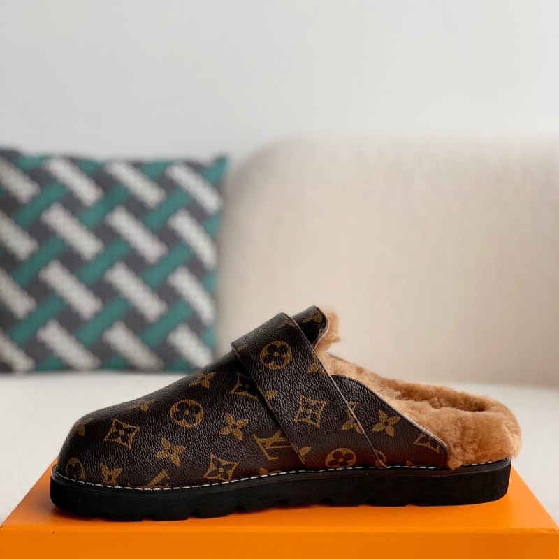 L0*is V*t0n Easy Sandals