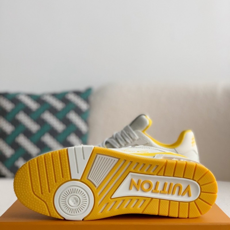L0*is V*t0n TRAINER Sneakers