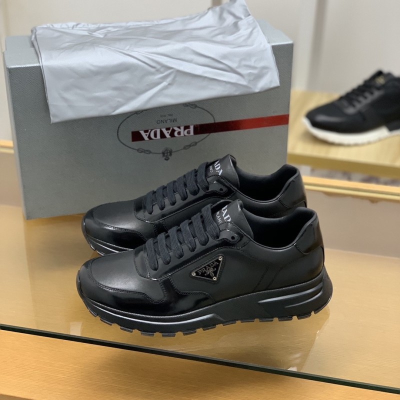 Pra*a Sneakers