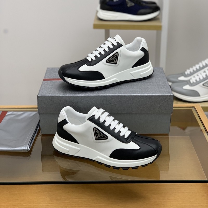 Pra*a Sneakers