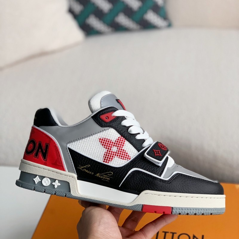 L0*is V*t0n TRAINER Sneakers