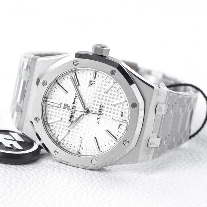 Audemars P*g*et Royal Oak 15400 Series Men