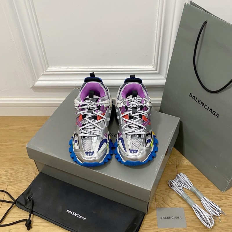 Ba*len*cia*ga sneakers