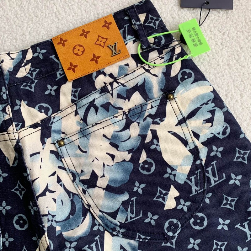 L0*is V*t0n Denim Costumes