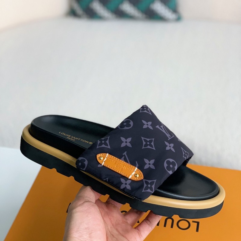 L0*is V*t0n SLIPPERS