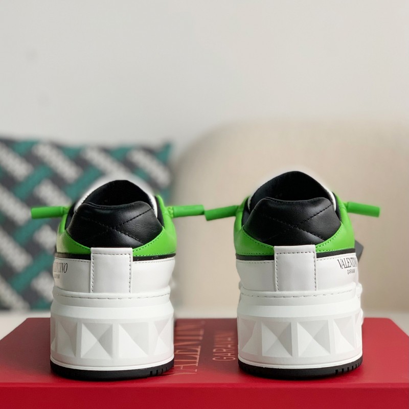 va*t*no One Stud Sneakers