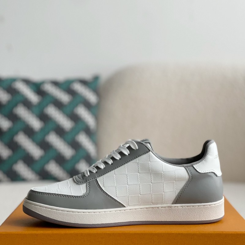 L0*is V*t0n SNEAKERS