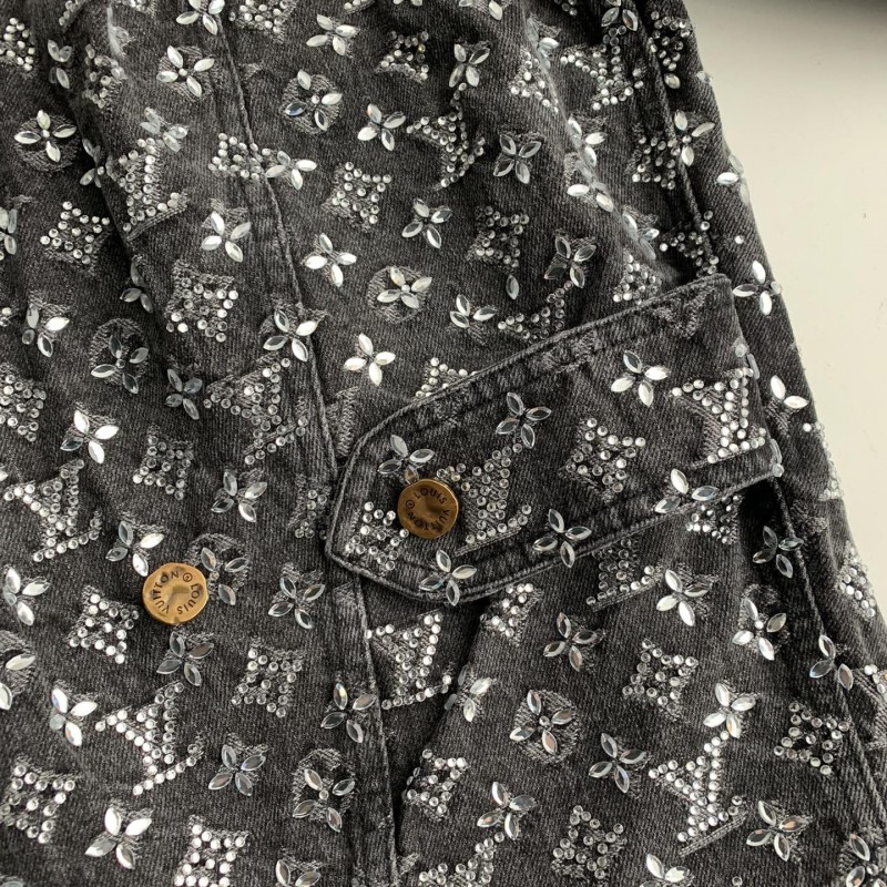 L0*is V*t0n Jackets