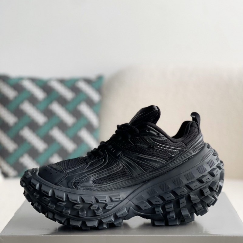 Ba*len*cia*ga Bouncer Screw Sneakers