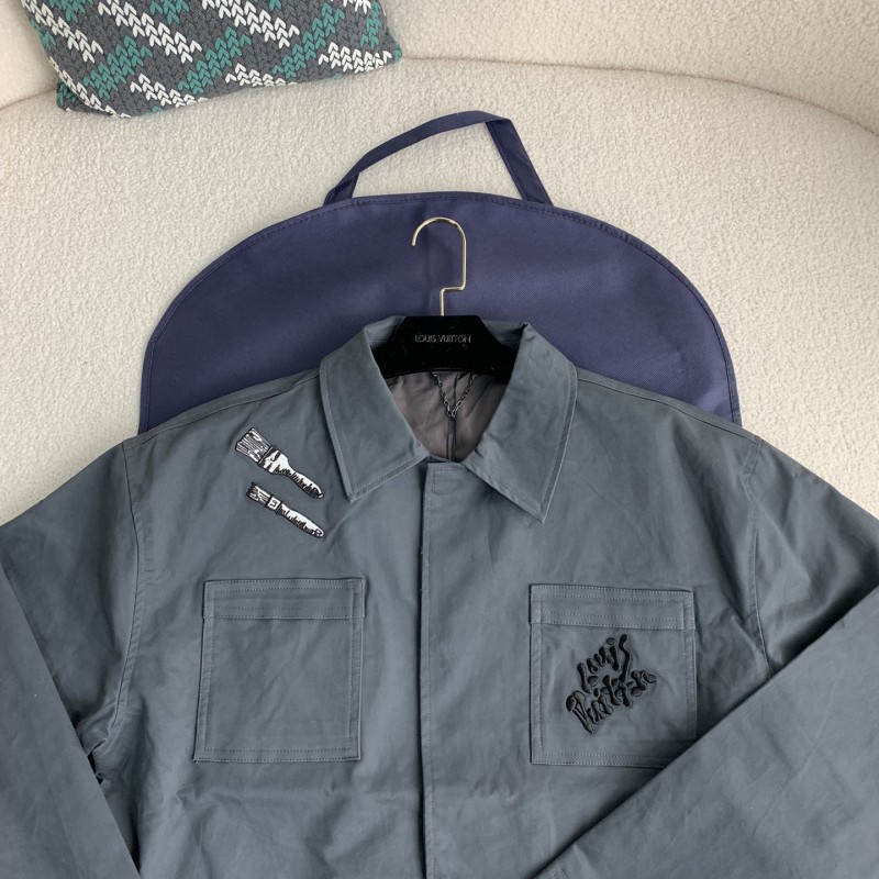 L0*is V*t0n  Coat