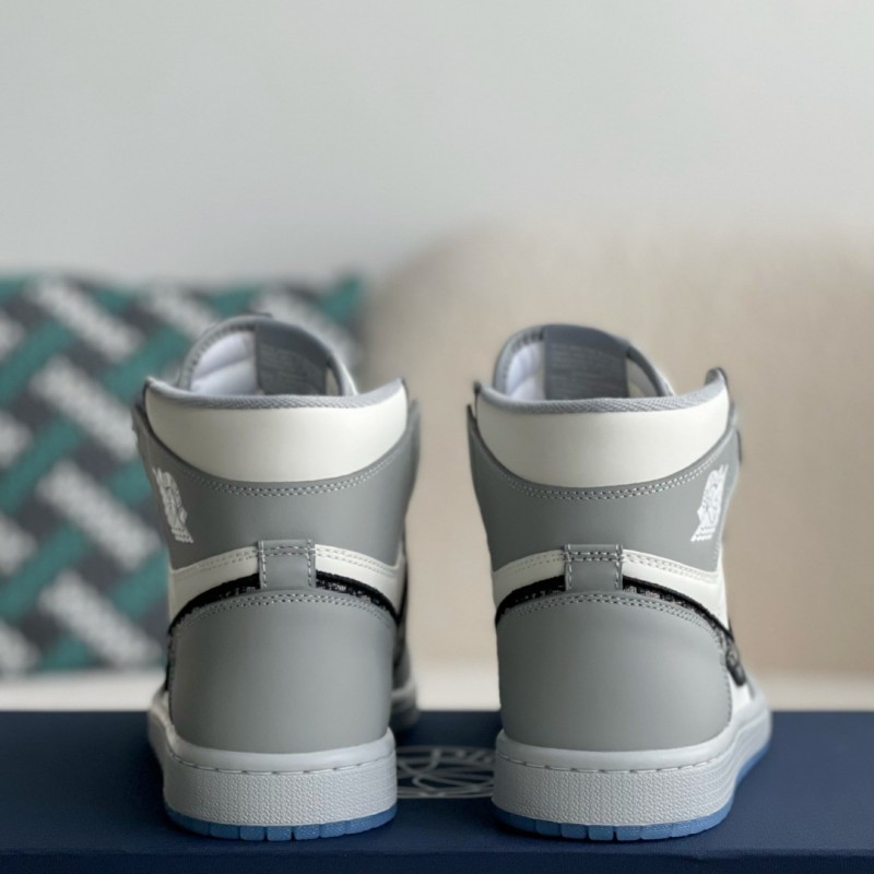 D*0r x NIKE JORDAN 1 Sneaker