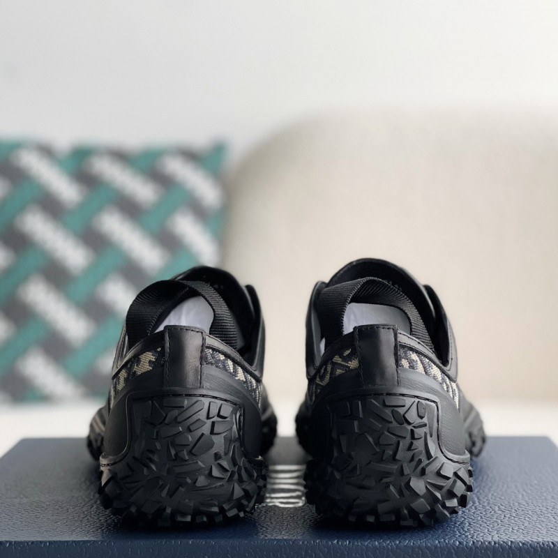 D*0r B28 low-top sneakers