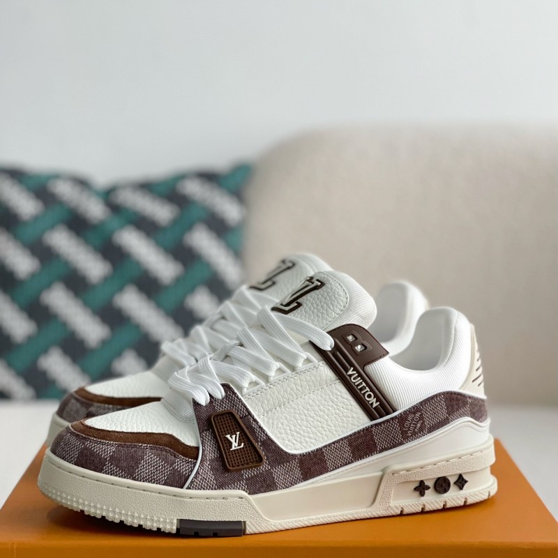 L0*is V*t0n TRAINER SNEAKERS