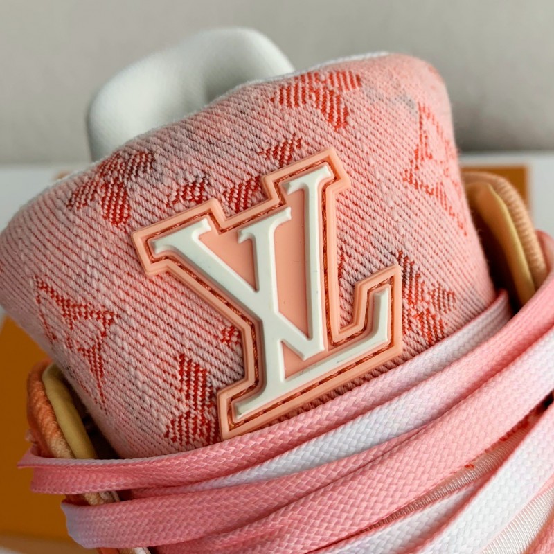 L0*is V*t0n TRAINER SNEAKERS