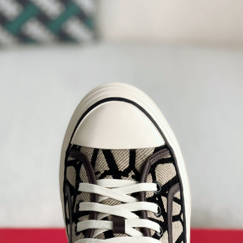 va*t*no  Sneakers