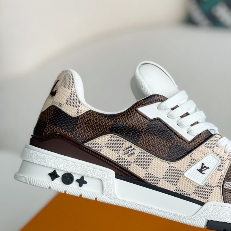 L0*is V*t0n TRAINER SNEAKERS